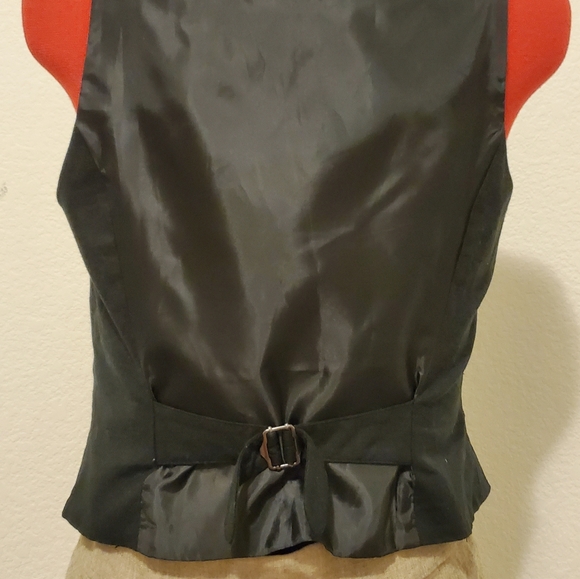 Black Vest - Picture 4 of 4